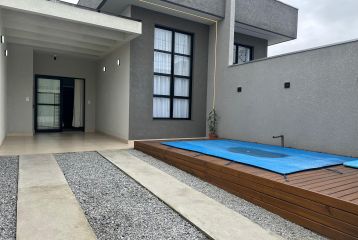 Casa Semi Mobiliada com Piscina – Balneário Riviera CA300
